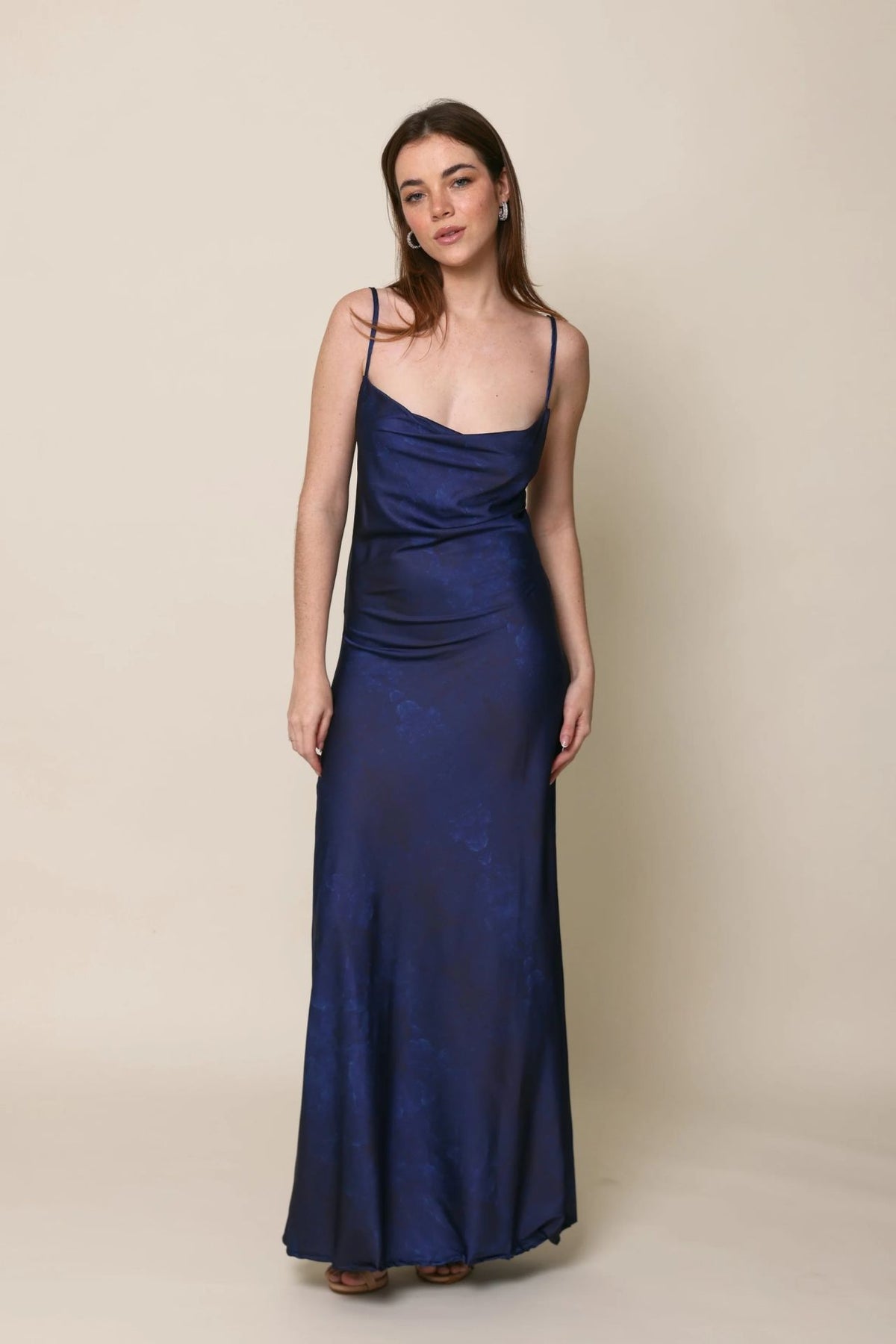 Vestido De Seda Azul Oscuro