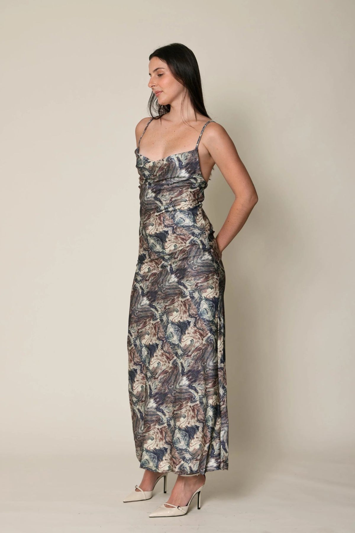 Vestido De Seda Marrón