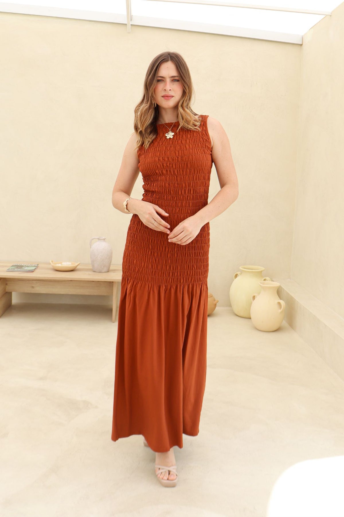 Vestido Abril Lacre