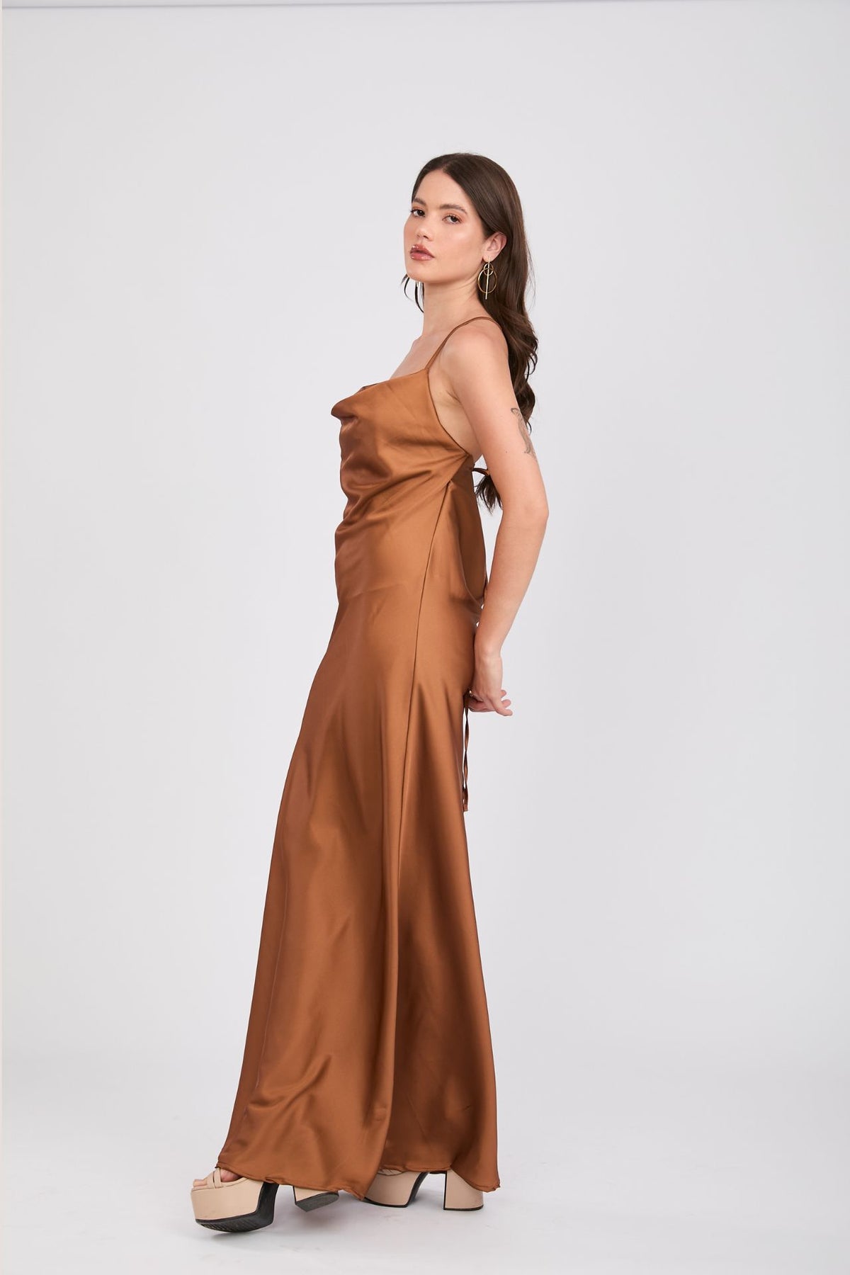 Vestido de Seda Bronze