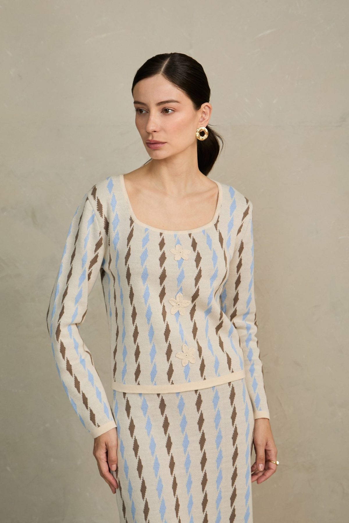 Sweater Noemi Crema Con Celeste