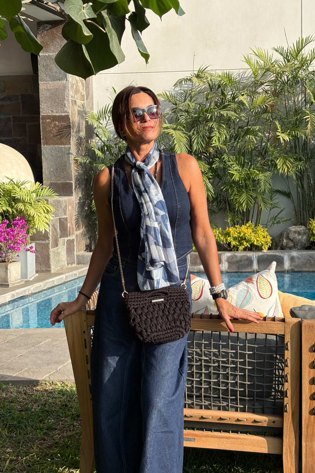 Cartera Queen V Negro