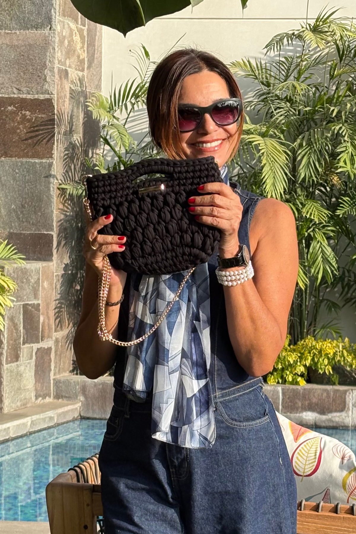 Cartera Queen V Negro